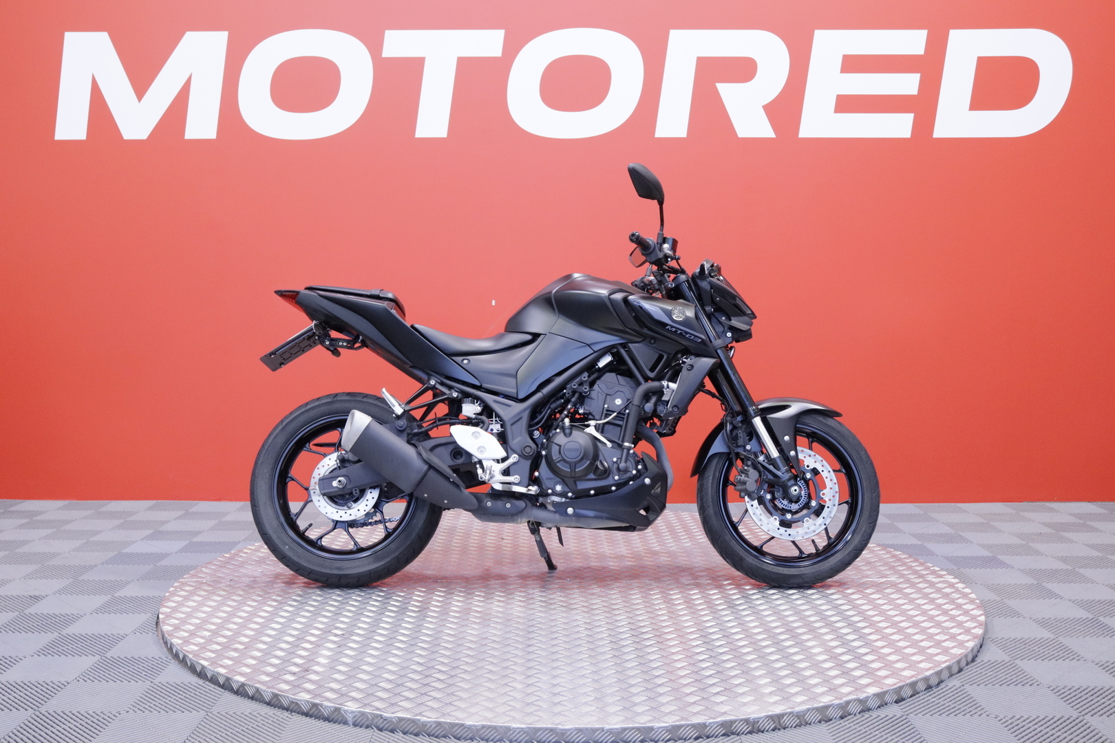 Yamaha - MT-03 - // Suomi-pyörä / Huoltokirja / ABS // - Moottoripyörä