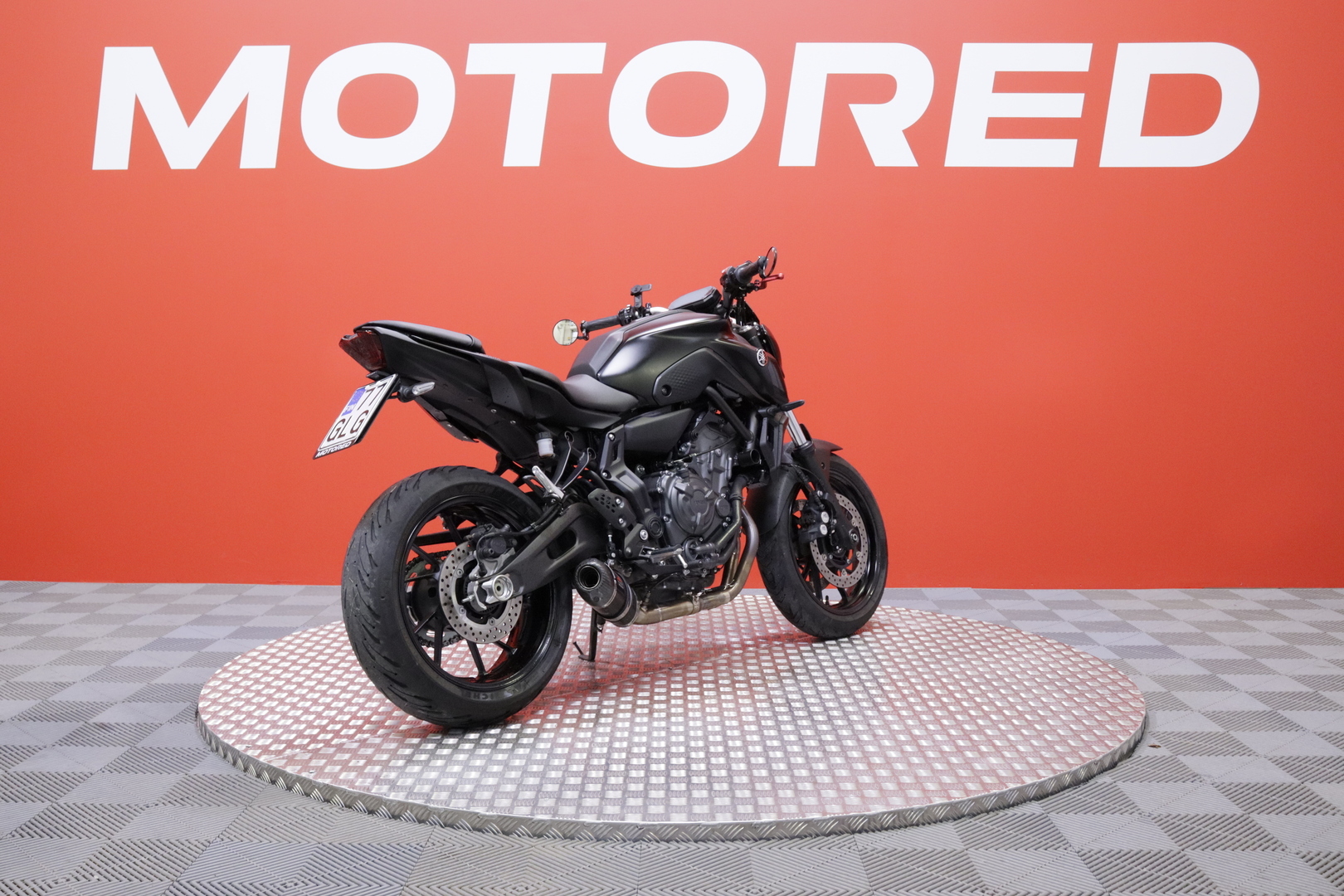 Yamaha - MT-07 - // Suomi-pyörä / Huoltokirja / TFT / Blackwidow // - Moottoripyörä