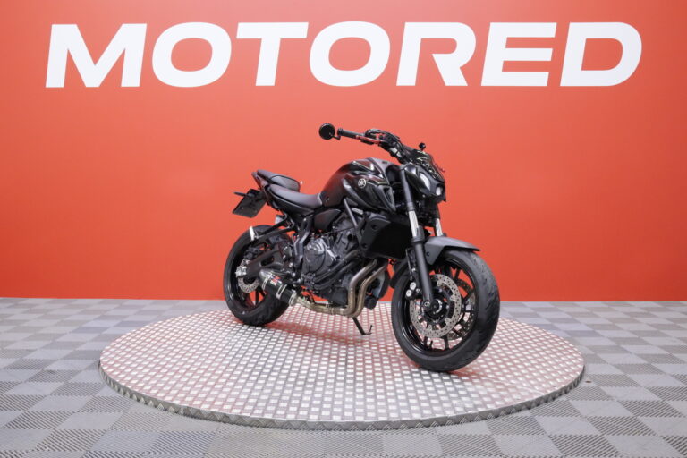 Yamaha - MT-07 - // Suomi-pyörä / Huoltokirja / TFT / Blackwidow // - Moottoripyörä