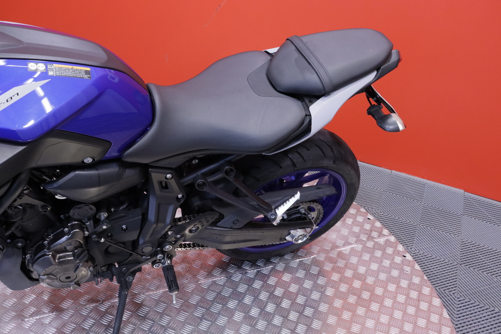 Yamaha - MT-07 - // Huoltokirja / Suomi-pyörä / MIVV putkisto // - Moottoripyörä
