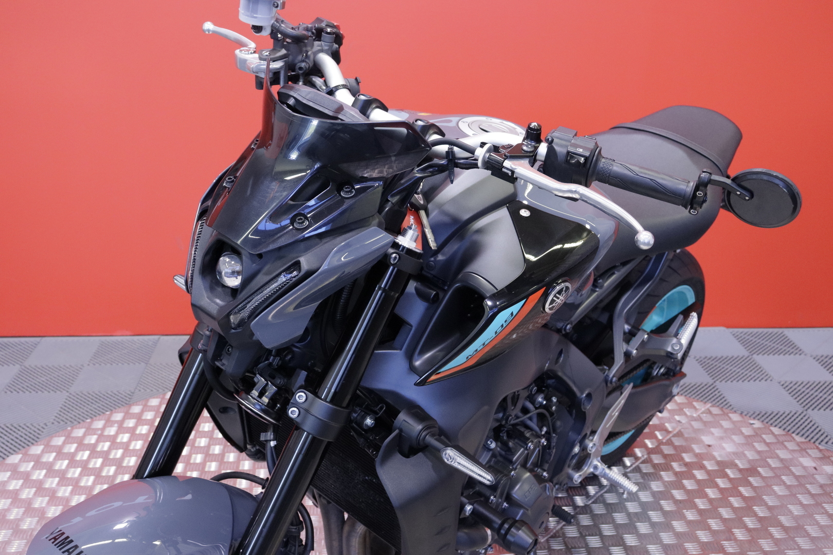 Yamaha - MT-09 - // Shifter / Ajomodet / TCS / Akrapovic putkisto // - Moottoripyörä