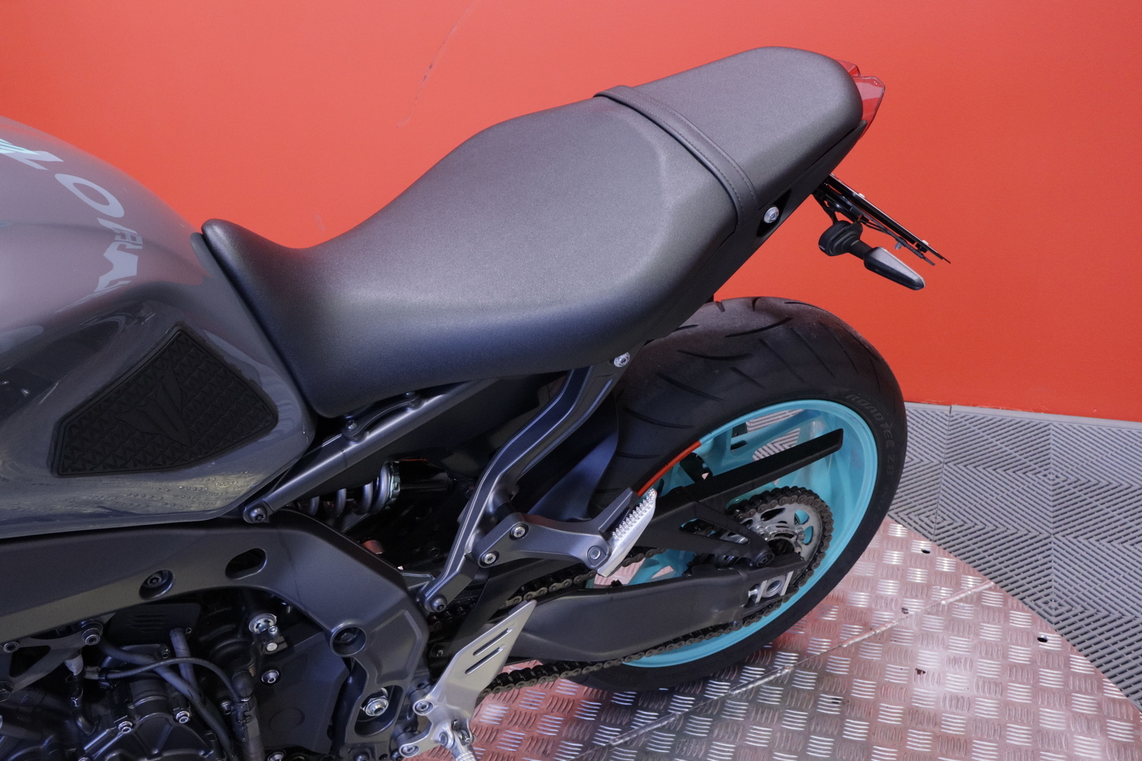 Yamaha - MT-09 - // Shifter / Ajomodet / TCS / Akrapovic putkisto // - Moottoripyörä