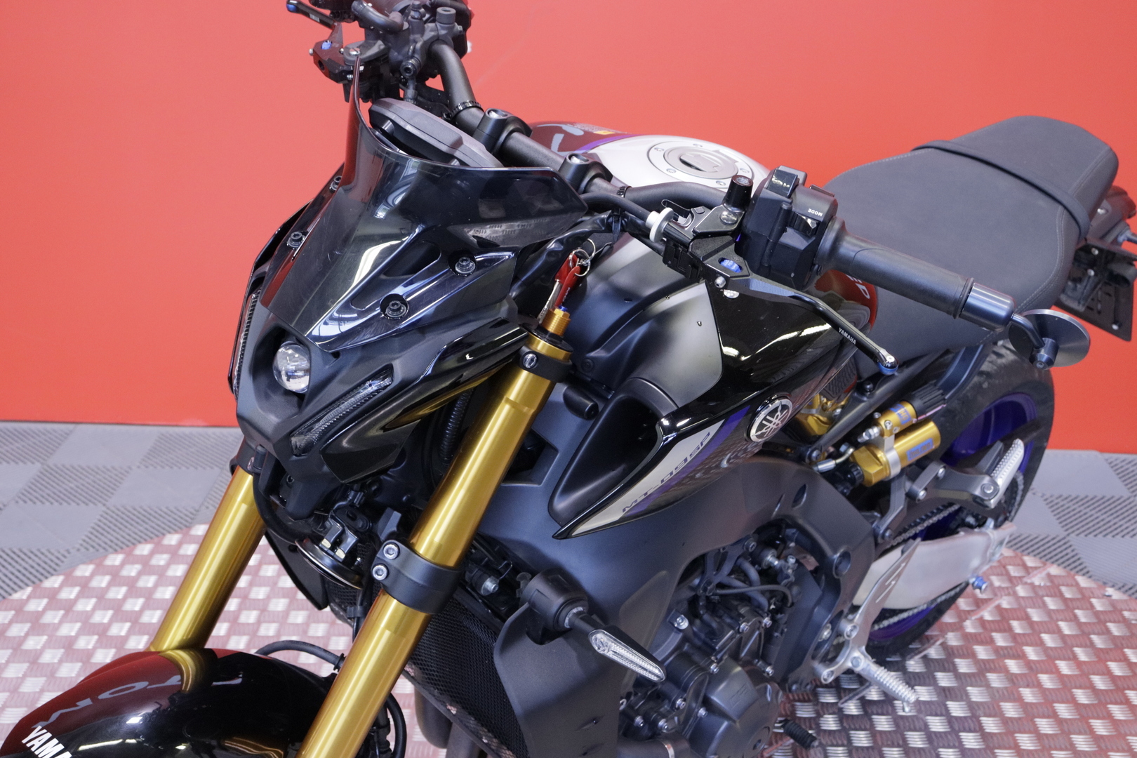 Yamaha - MT-09 - SP // Suomi-pyörä / Huoltokirja / Akrapovic // - Moottoripyörä