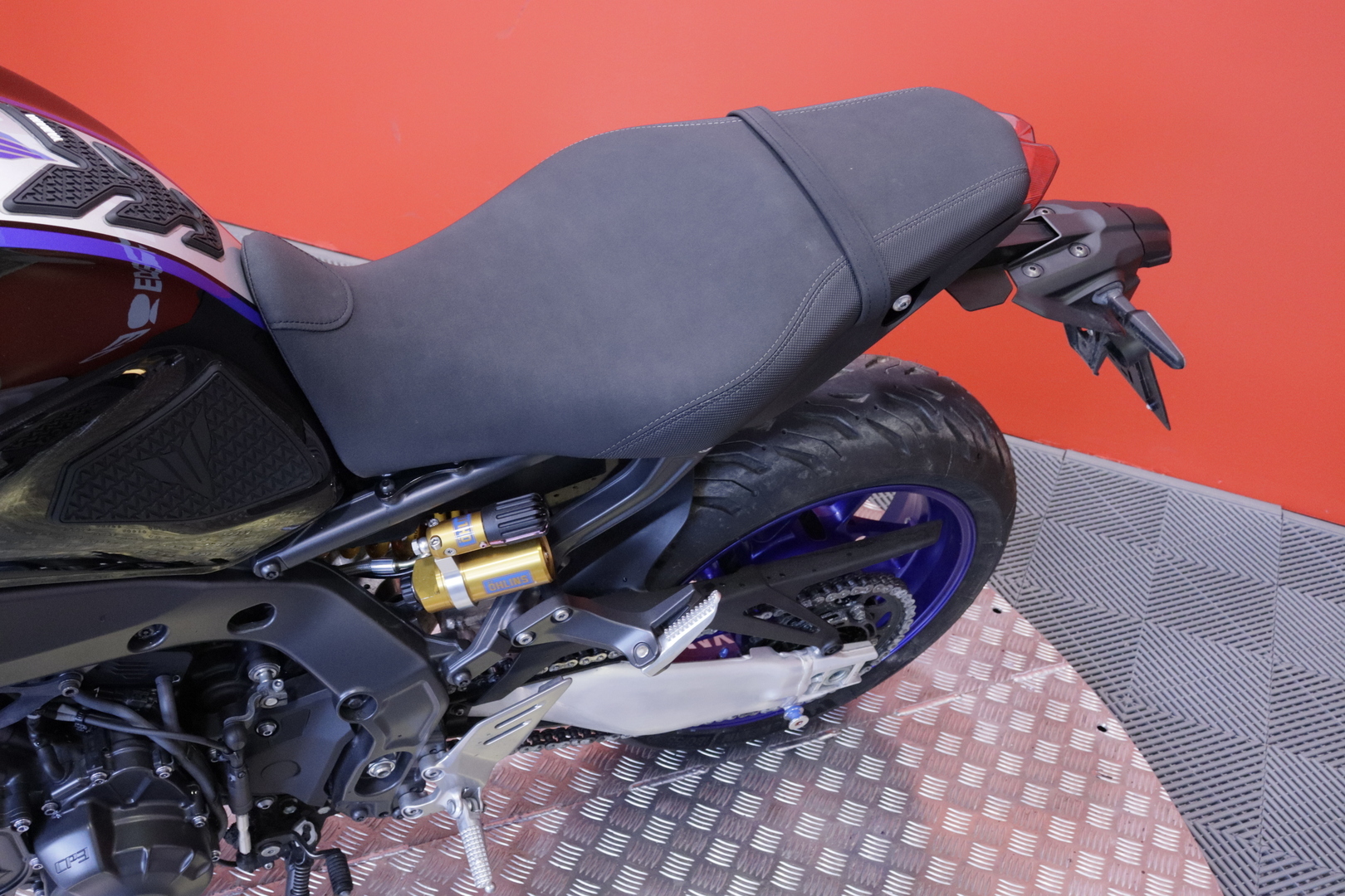Yamaha - MT-09 - SP // Suomi-pyörä / Huoltokirja / Akrapovic // - Moottoripyörä