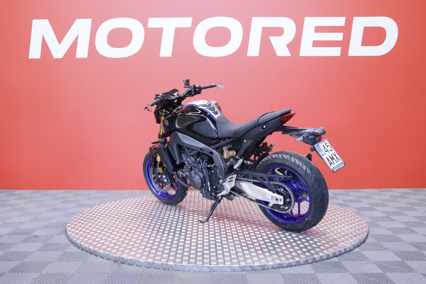 Yamaha - MT-09 - SP // Suomi-pyörä / Huoltokirja / Akrapovic // - Moottoripyörä