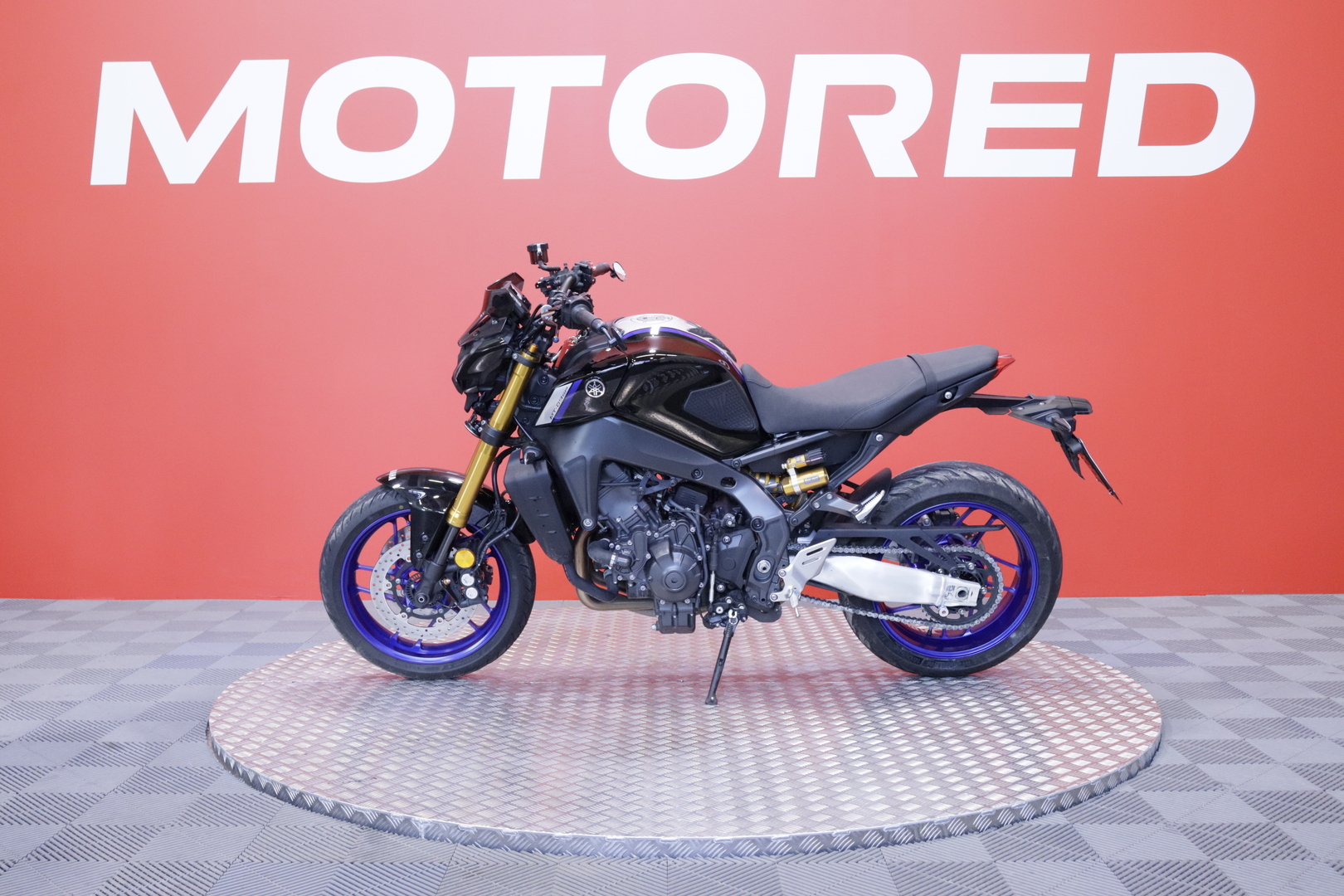 Yamaha - MT-09 - SP // Suomi-pyörä / Huoltokirja / Akrapovic // - Moottoripyörä