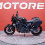 Yamaha - MT-09 - // Suomi-pyörä / Huoltokirja / Vakkari / Shifteri / Madallettu / Kaatumaraudat / Sivulaukut // - Moottoripyörä