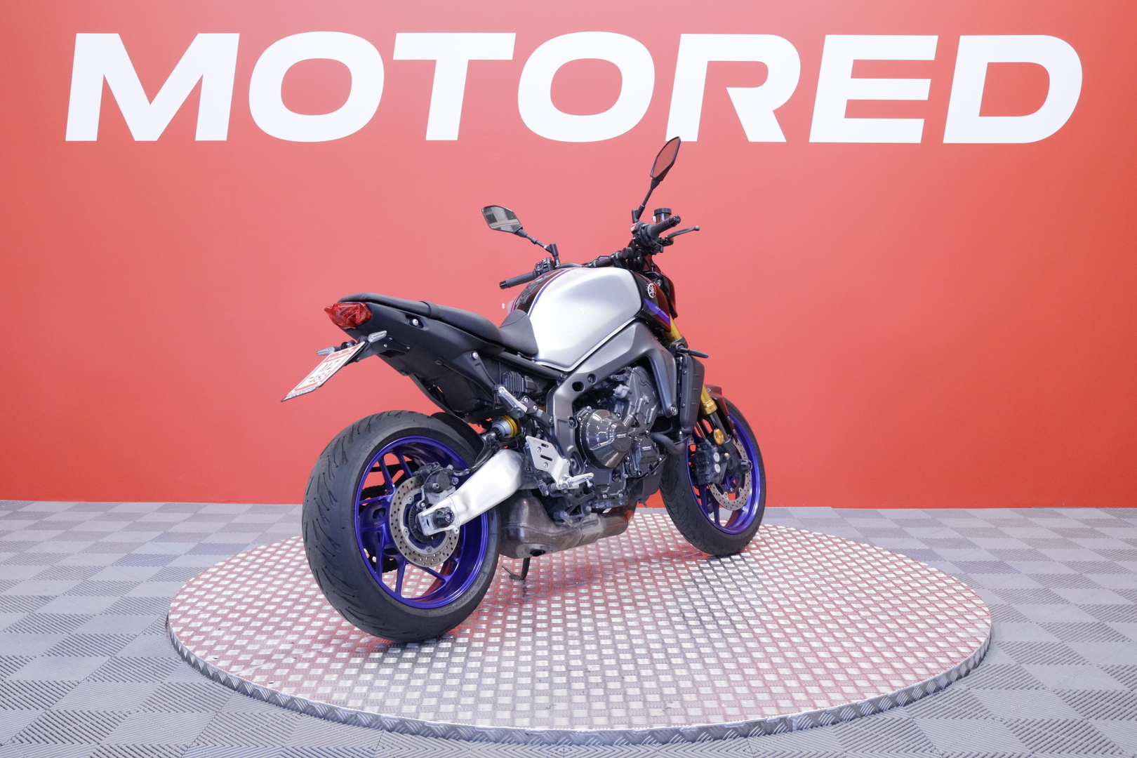 Yamaha - MT-09 - SP // Huoltokirja / Vakkari / Shifter // - Moottoripyörä