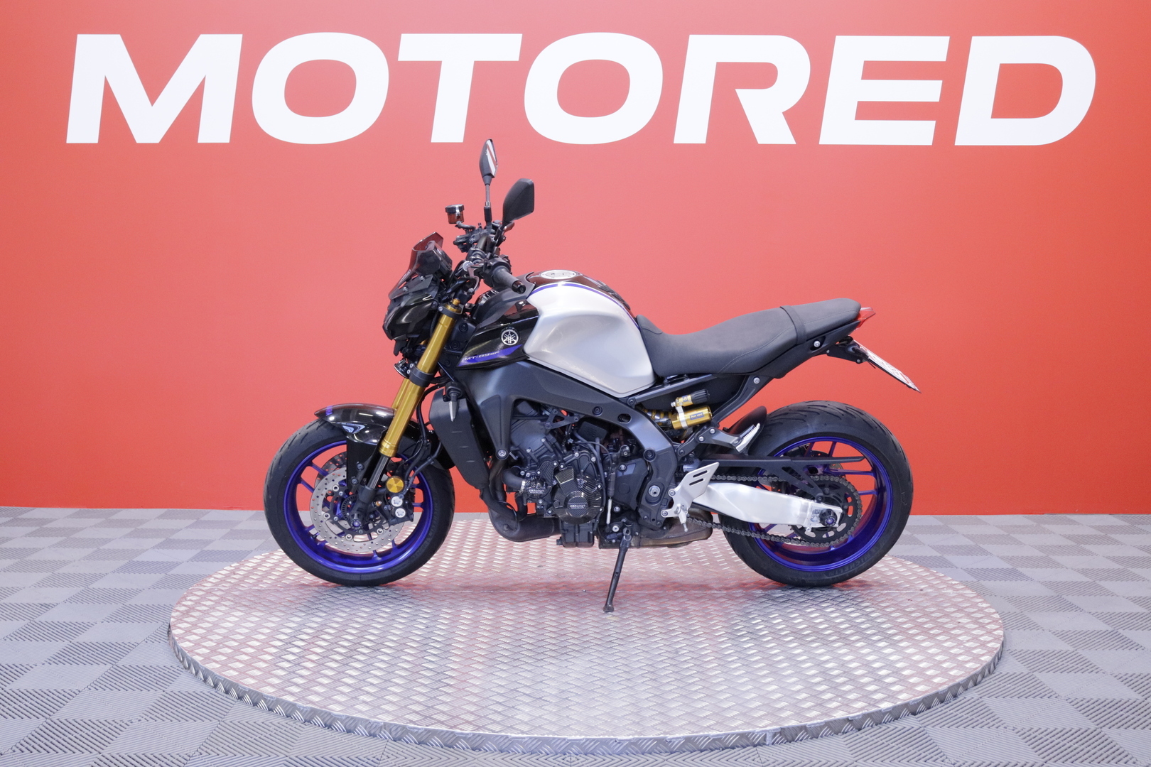 Yamaha - MT-09 - SP // Huoltokirja / Vakkari / Shifter // - Moottoripyörä