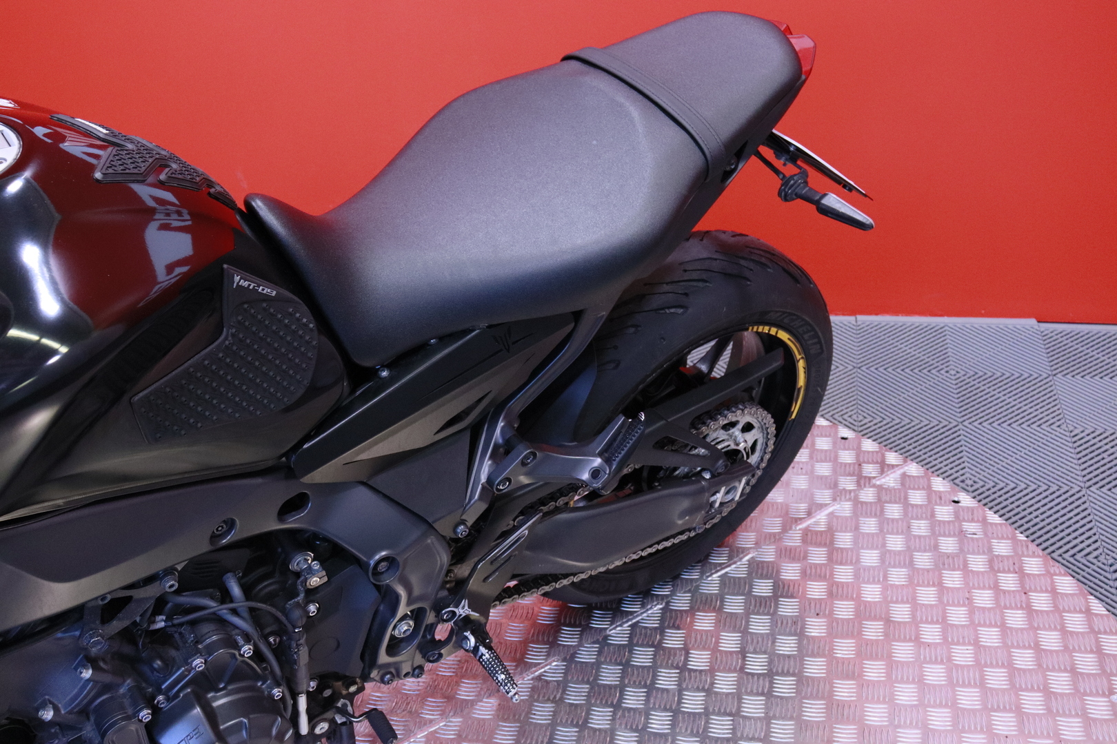 Yamaha - MT-09 - // Shifter / Dominator / TCS // - Moottoripyörä