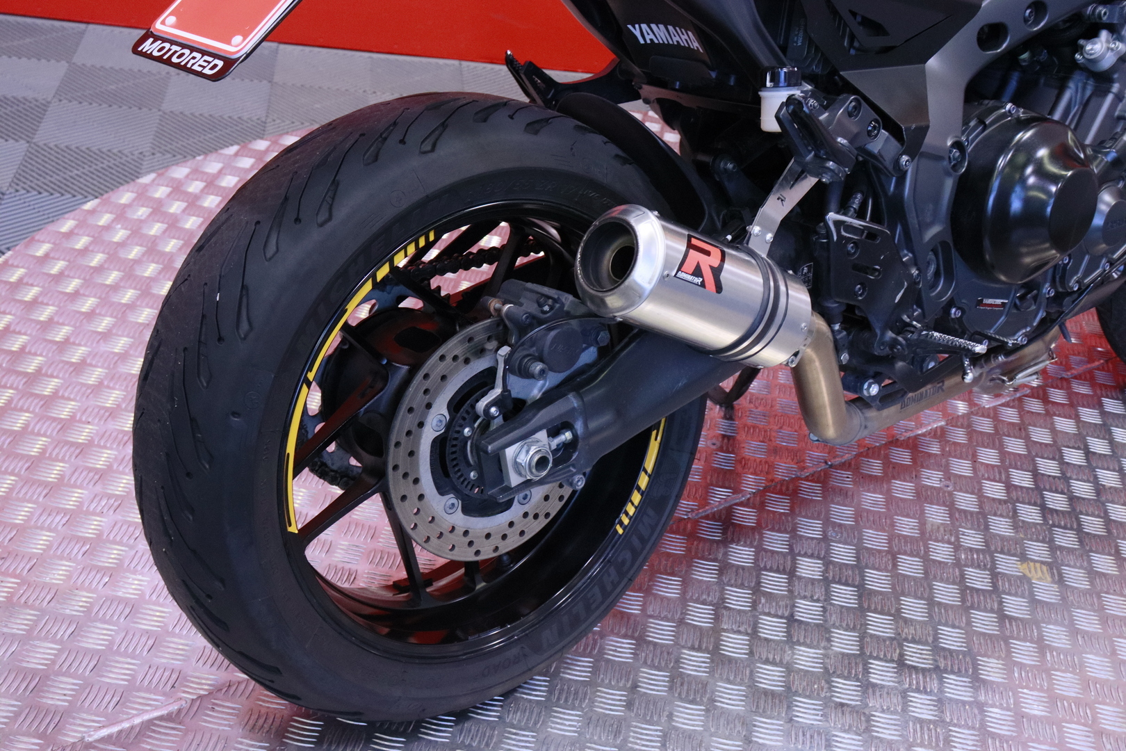 Yamaha - MT-09 - // Shifter / Dominator / TCS // - Moottoripyörä