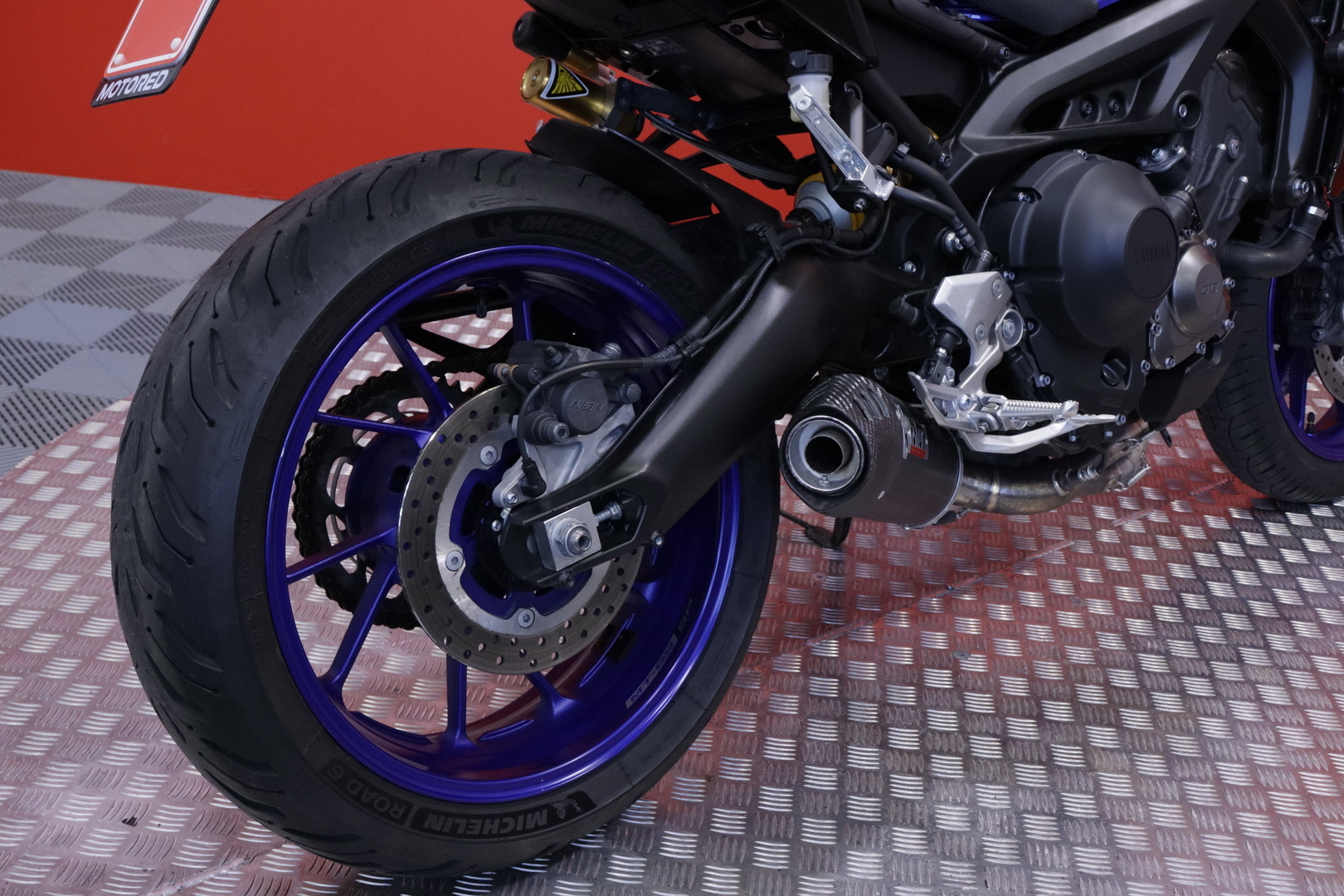 Yamaha - MT-09 - // Huoltokirja / Öhlins / Shifter / Mivv // - Moottoripyörä
