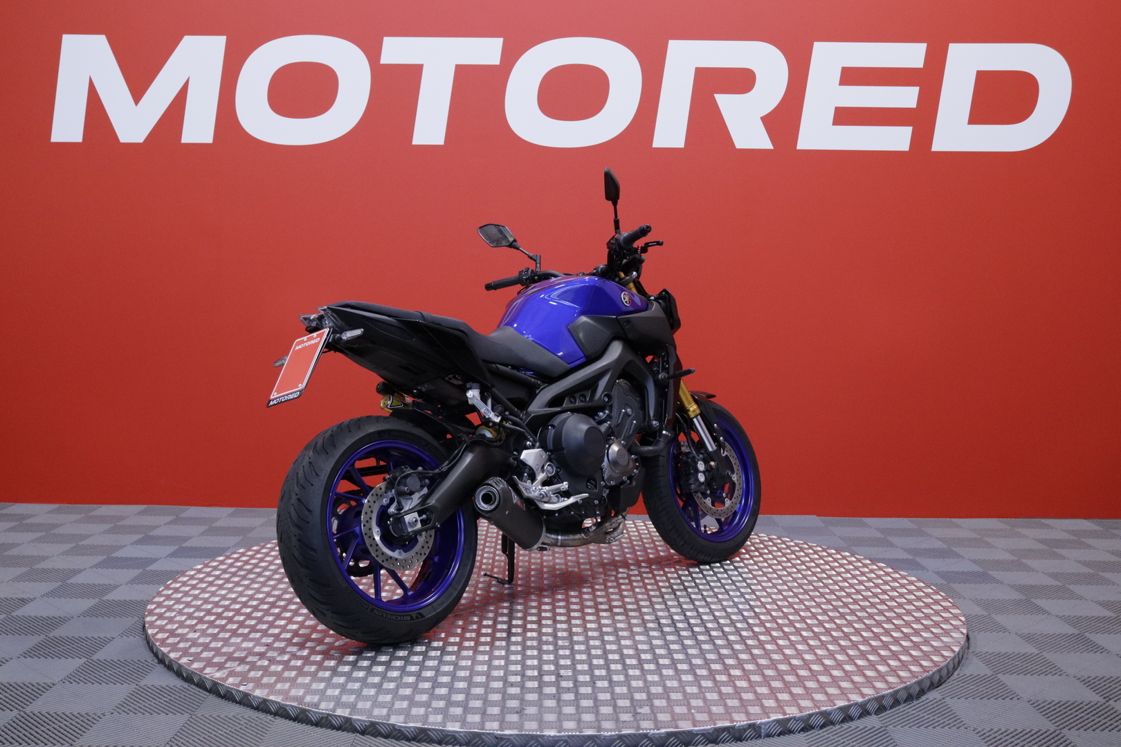 Yamaha - MT-09 - // Huoltokirja / Öhlins / Shifter / Mivv // - Moottoripyörä