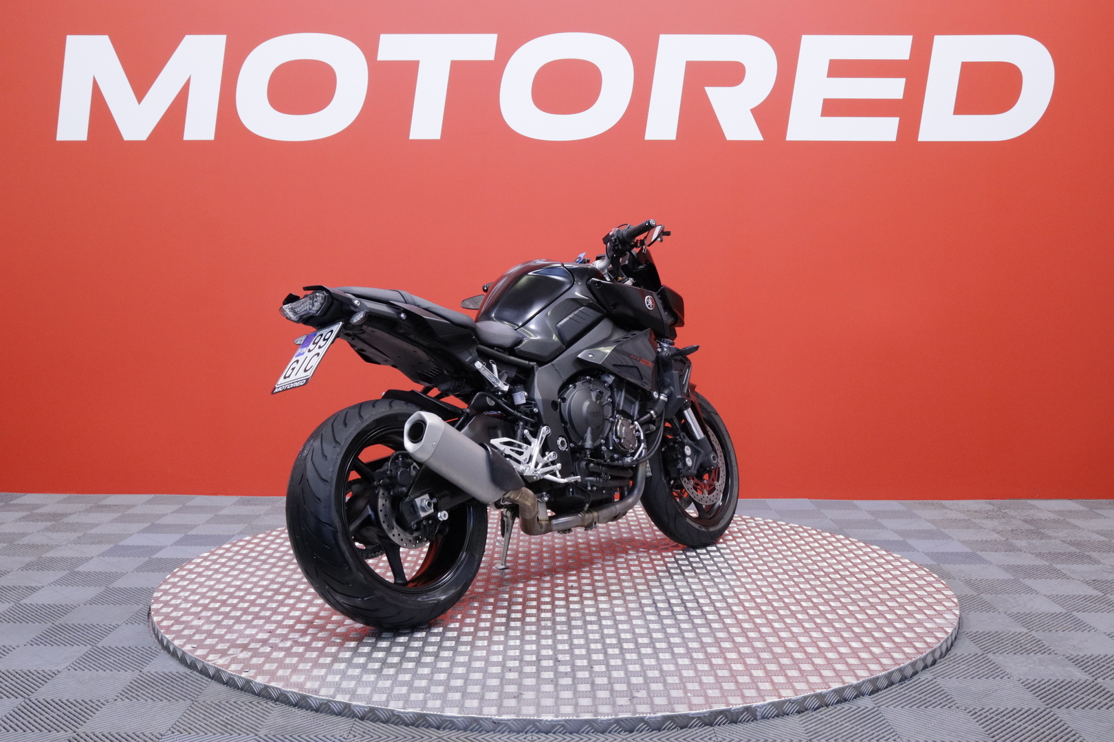 Yamaha - MT-10 - // Huoltokirja / Decat / Shifter / Penkitetty // - Moottoripyörä