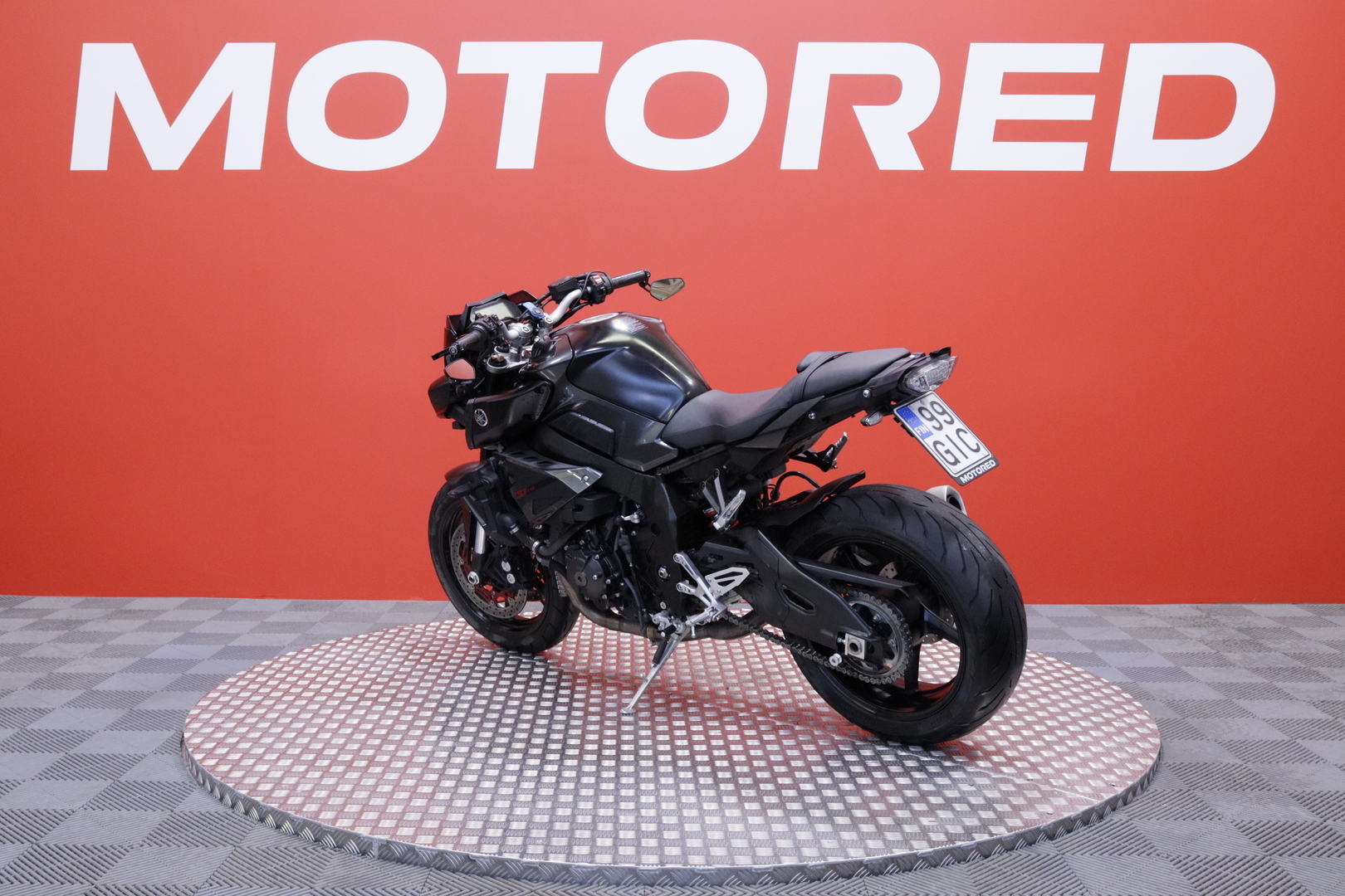 Yamaha - MT-10 - // Huoltokirja / Decat / Shifter / Penkitetty // - Moottoripyörä