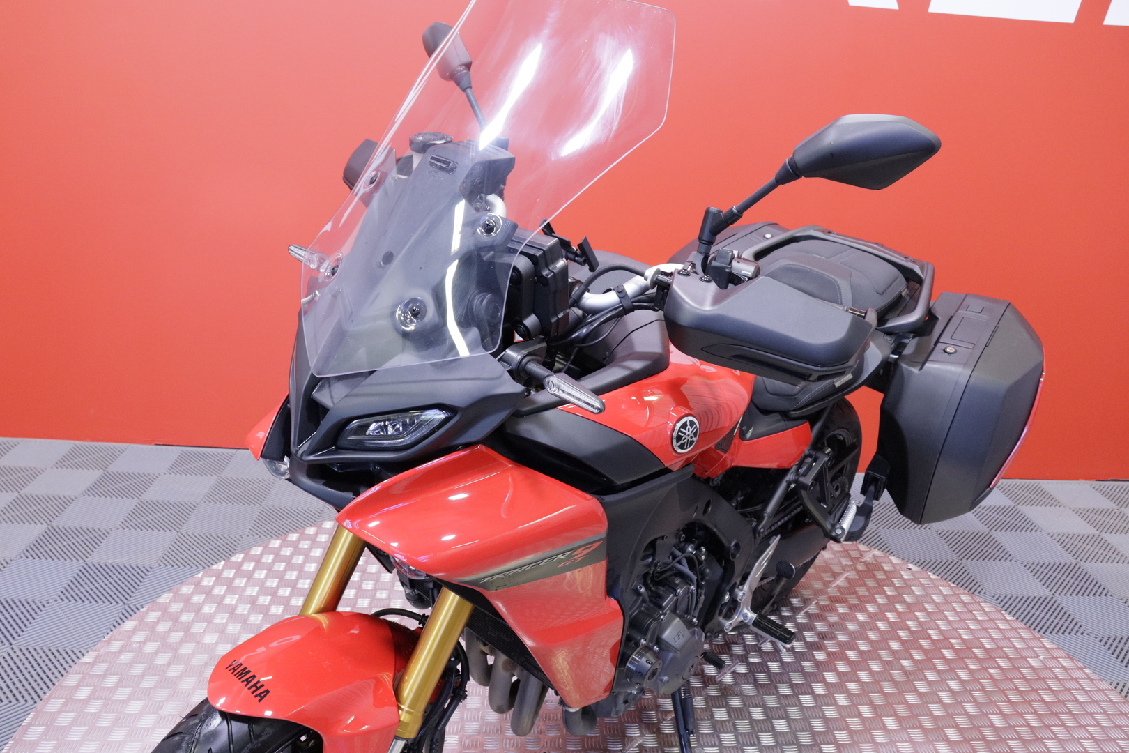 Yamaha - TRACER - 9 GT // Suomipyörä / Sähköalusta / Huoltokirja / Navi / 2x Laukut // - Moottoripyörä