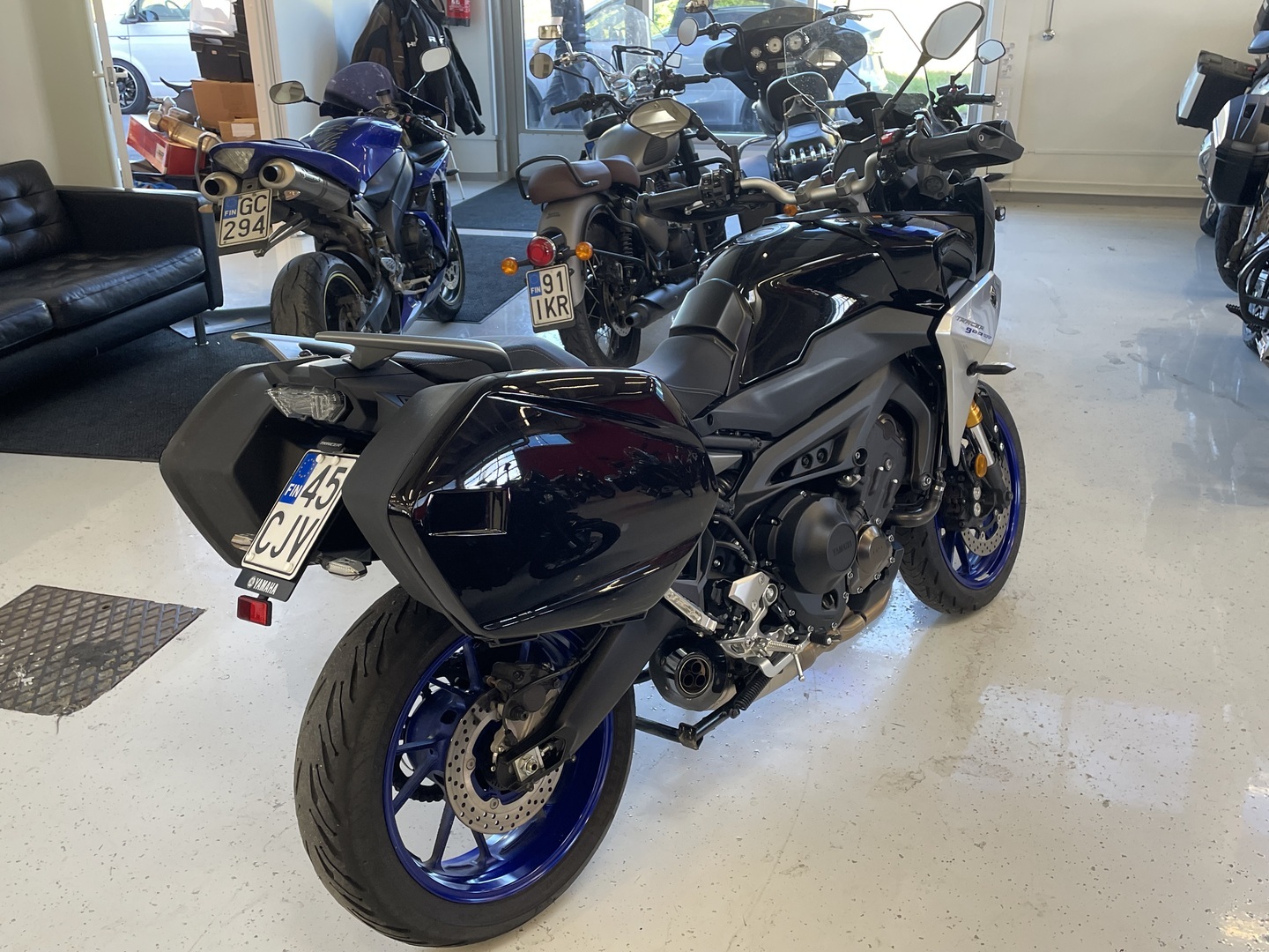 Yamaha - TRACER - 900GT // 1.OM Suomi-pyörä / TFT / Vakkari / Shifter / Laukut / Säädettävä alusta! // - Moottoripyörä