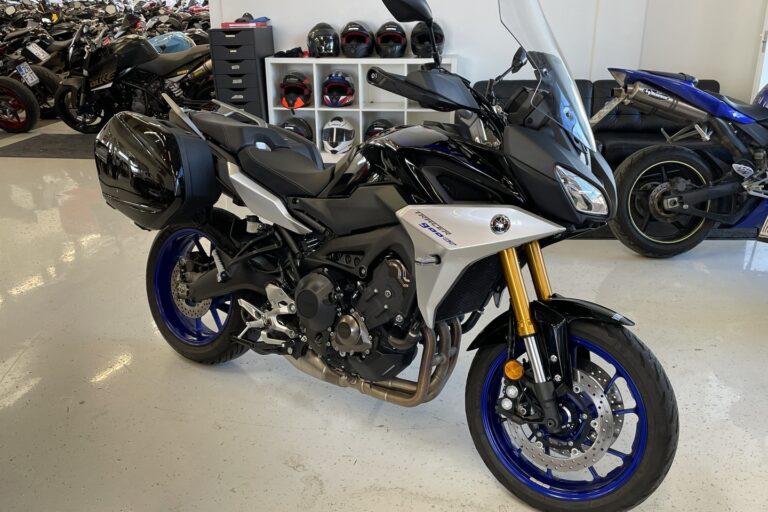Yamaha - TRACER - 900GT // 1.OM Suomi-pyörä / TFT / Vakkari / Shifter / Laukut / Säädettävä alusta! // - Moottoripyörä
