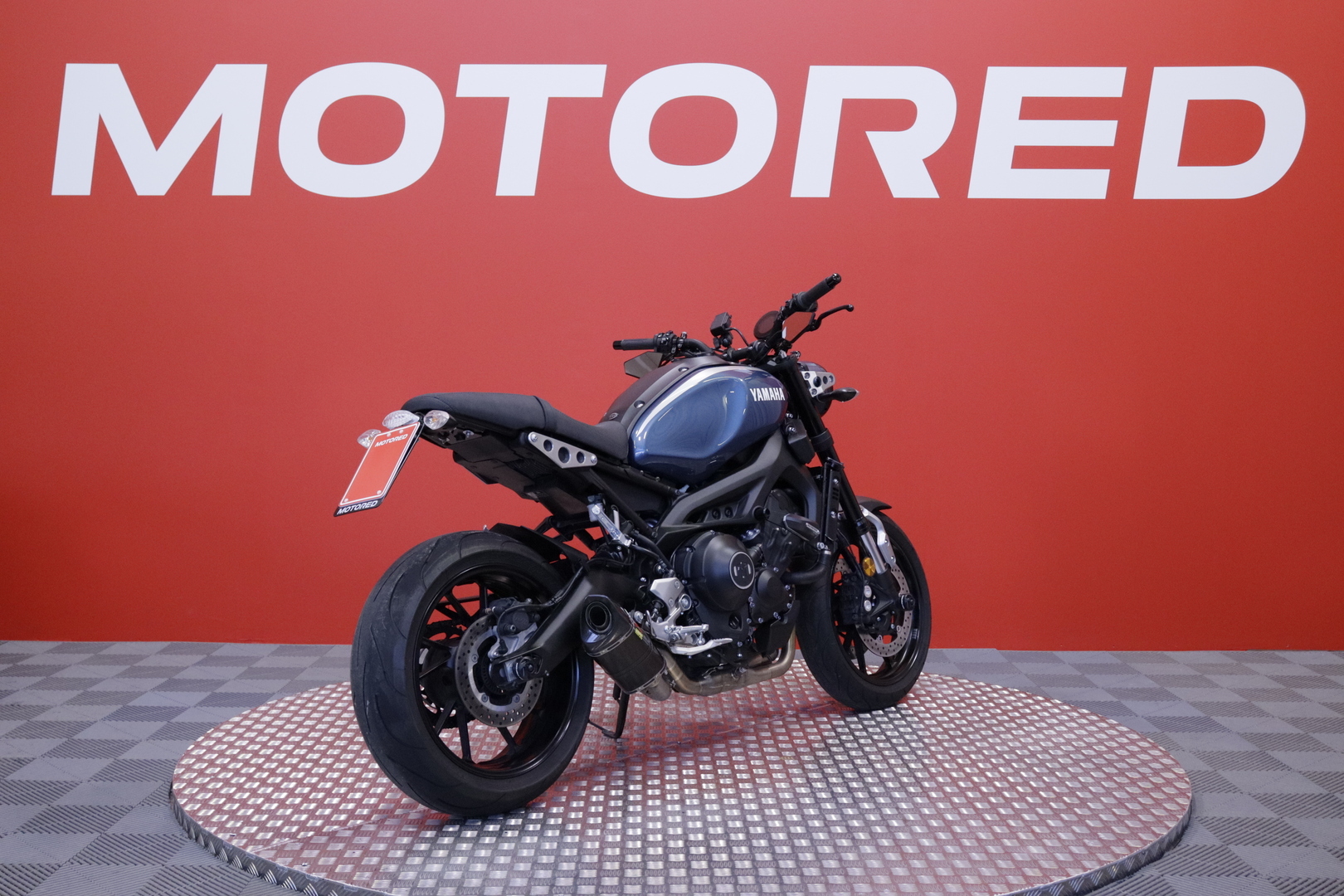 Yamaha - XSR - 900 // Akrapovic // - Moottoripyörä