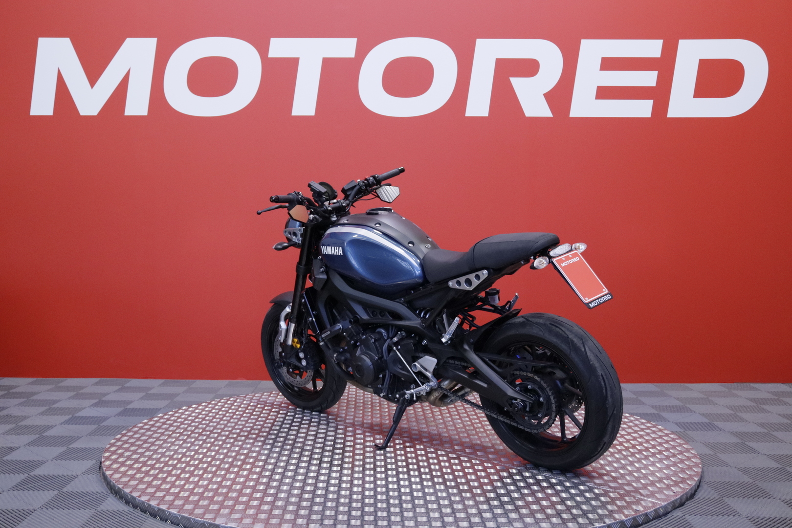 Yamaha - XSR - 900 // Akrapovic // - Moottoripyörä