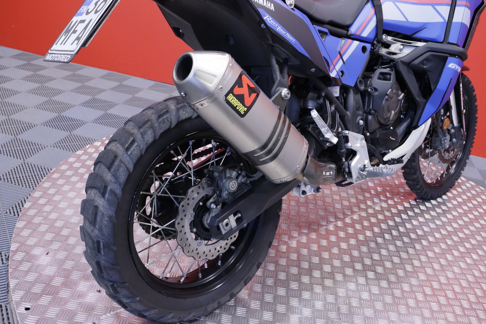 Yamaha - XTZ - 700 Tenere World Raid // Öhlins / Tuplatankki / KYB / Suomi-pyörä / Huoltokirja / Akrapovic // - Moottoripyörä