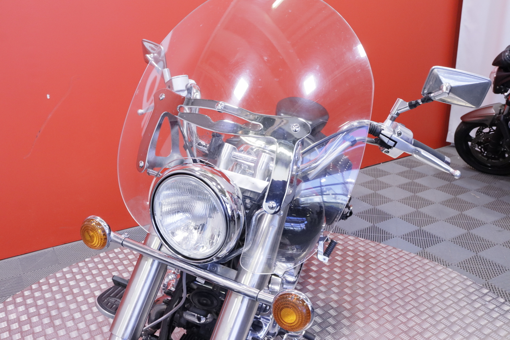 Yamaha - XVS - 650 Dragstar Classic // Suomi-pyörä / Huoltokirja / Vance & Hines / Sivulaukut // - Moottoripyörä