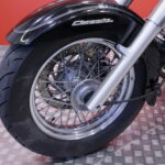 Yamaha - XVS - 650 Dragstar Classic // Suomi-pyörä / Huoltokirja / Vance & Hines / Sivulaukut // - Moottoripyörä