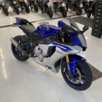 Yamaha - YZF-R1 - // Juuri saapunut / Suomi-pyörä / Huoltokirja / Akrapovic / TCS / SCS / Shifter / Ajomodet // - Moottoripyörä