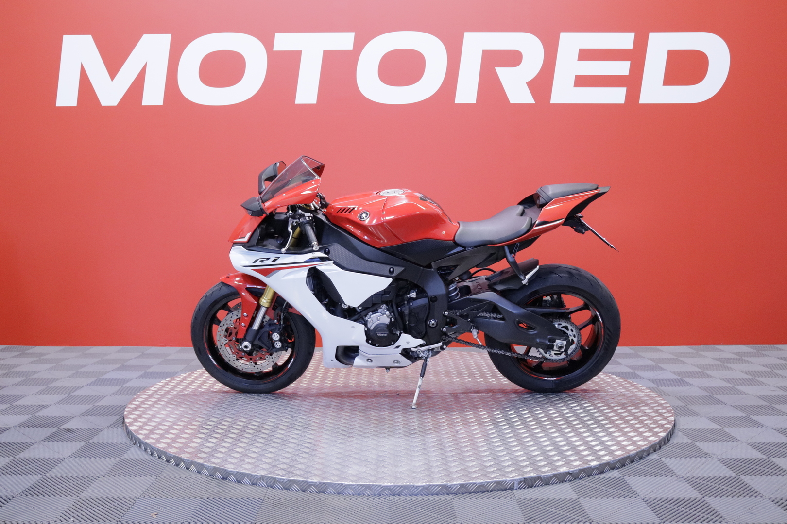 Yamaha - YZF-R1 - // Putkisto / Ohjelmoitu! / Täydellinen huoltokirja / Uudet renkaat! // - Moottoripyörä