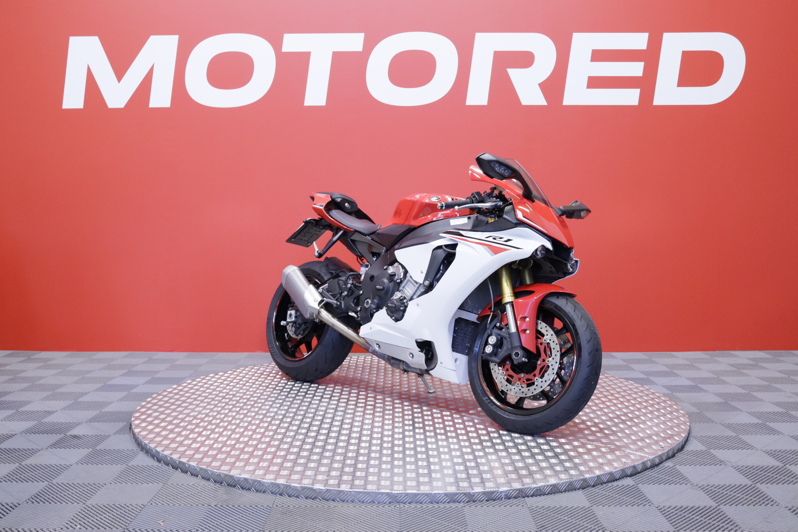 Yamaha - YZF-R1 - // Putkisto / Ohjelmoitu! / Täydellinen huoltokirja / Uudet renkaat! // - Moottoripyörä