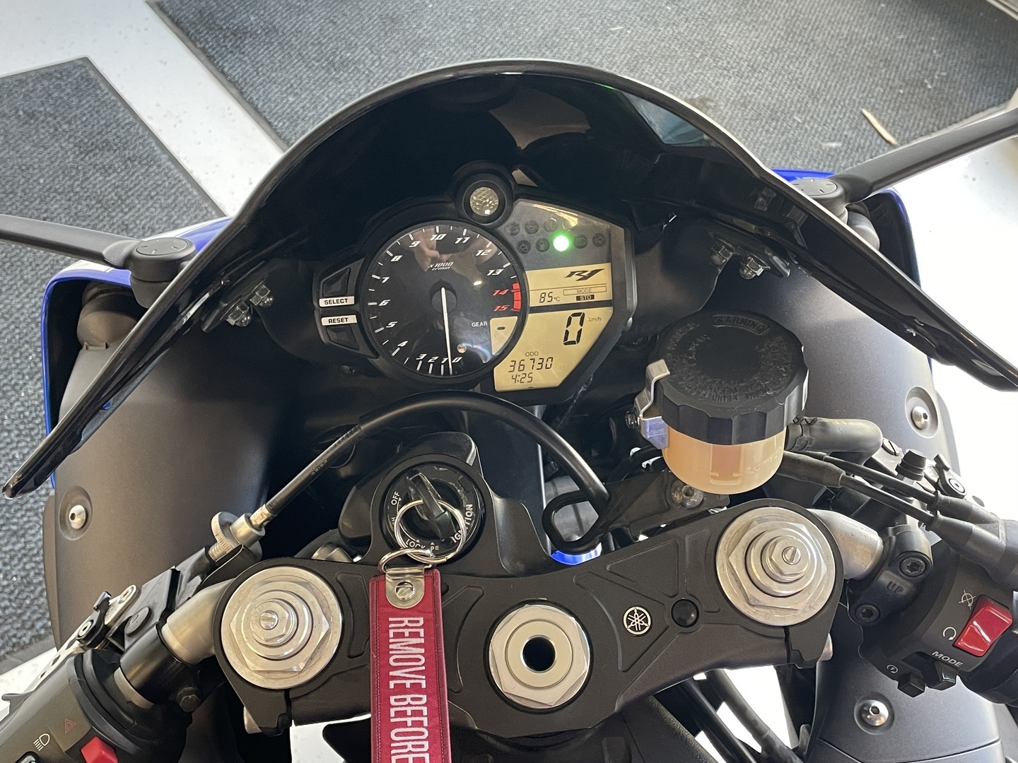 Yamaha - YZF-R1 - // Juuri saapunut! / Devil / Suomi-pyörä / Huoltokirja / Varashälytin / 3x Avaimet // - Moottoripyörä