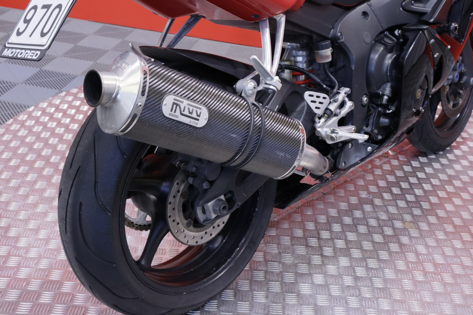 Yamaha - YZF-R6 - // MIVV Slipari / Öhlins ohjausiskari // - Moottoripyörä