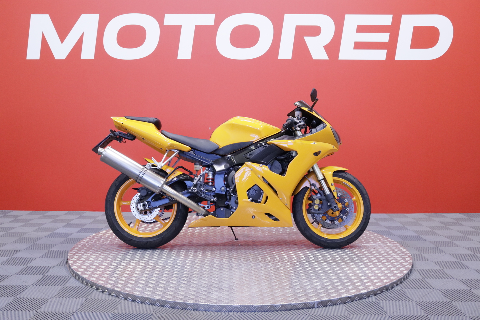 Yamaha - YZF-R6 - // Suomi-pyörä / Shifter / Leovince SBK // - Moottoripyörä
