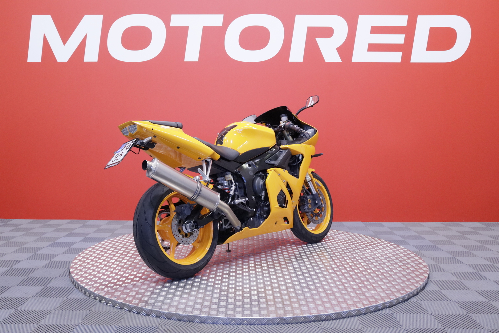 Yamaha - YZF-R6 - // Suomi-pyörä / Shifter / Leovince SBK // - Moottoripyörä