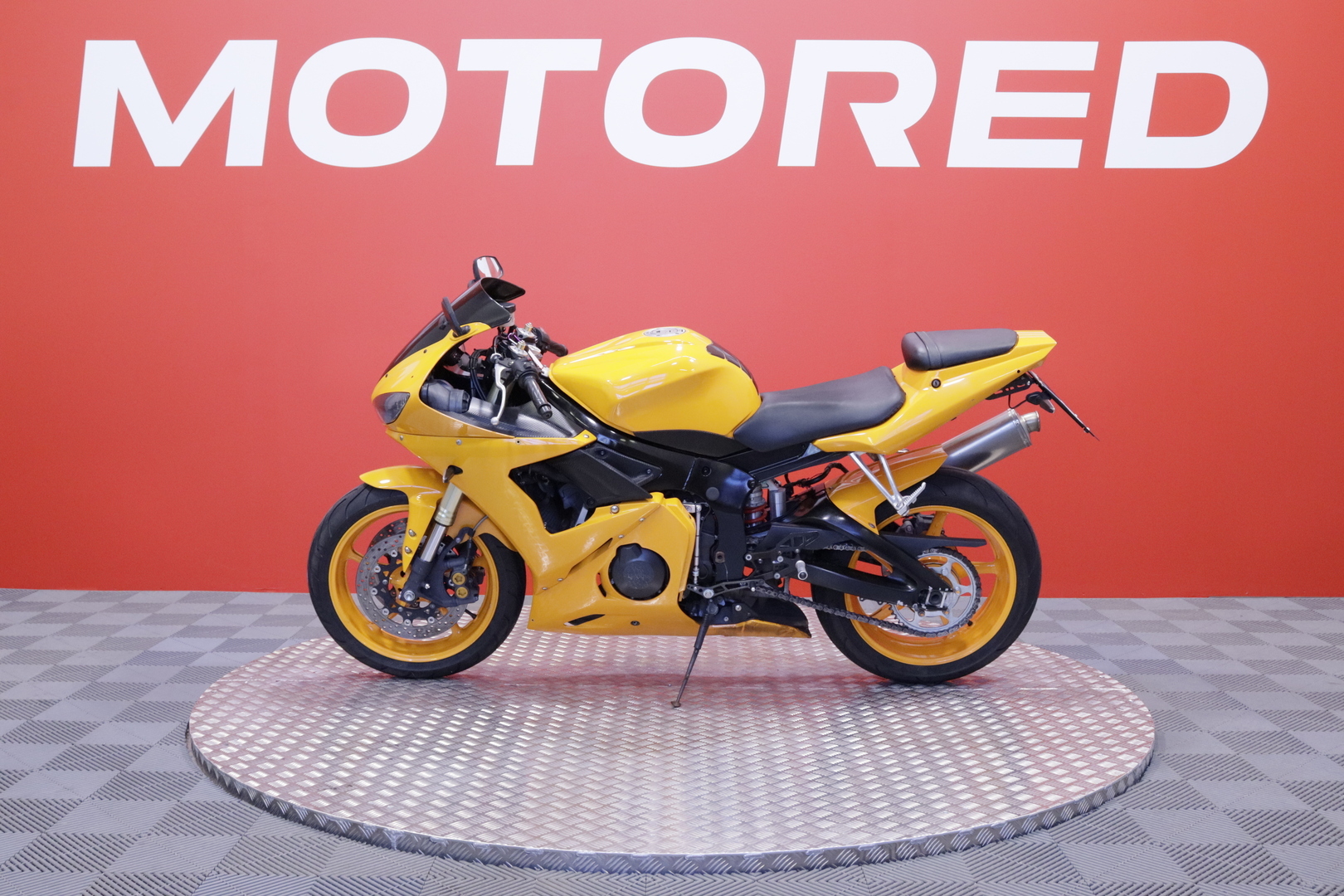Yamaha - YZF-R6 - // Suomi-pyörä / Shifter / Leovince SBK // - Moottoripyörä