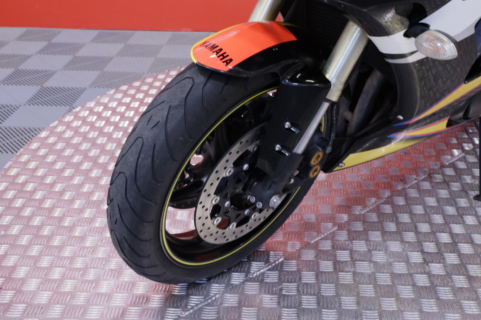 Yamaha - YZF-R6 - Valentino Rossi Edition // Suomi-pyörä / Termignoni // - Moottoripyörä