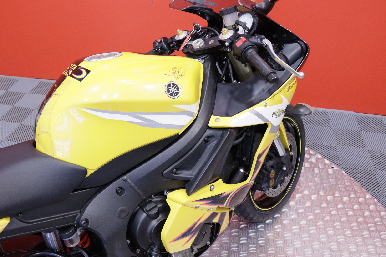 Yamaha - YZF-R6 - Valentino Rossi Edition // Suomi-pyörä / Termignoni // - Moottoripyörä