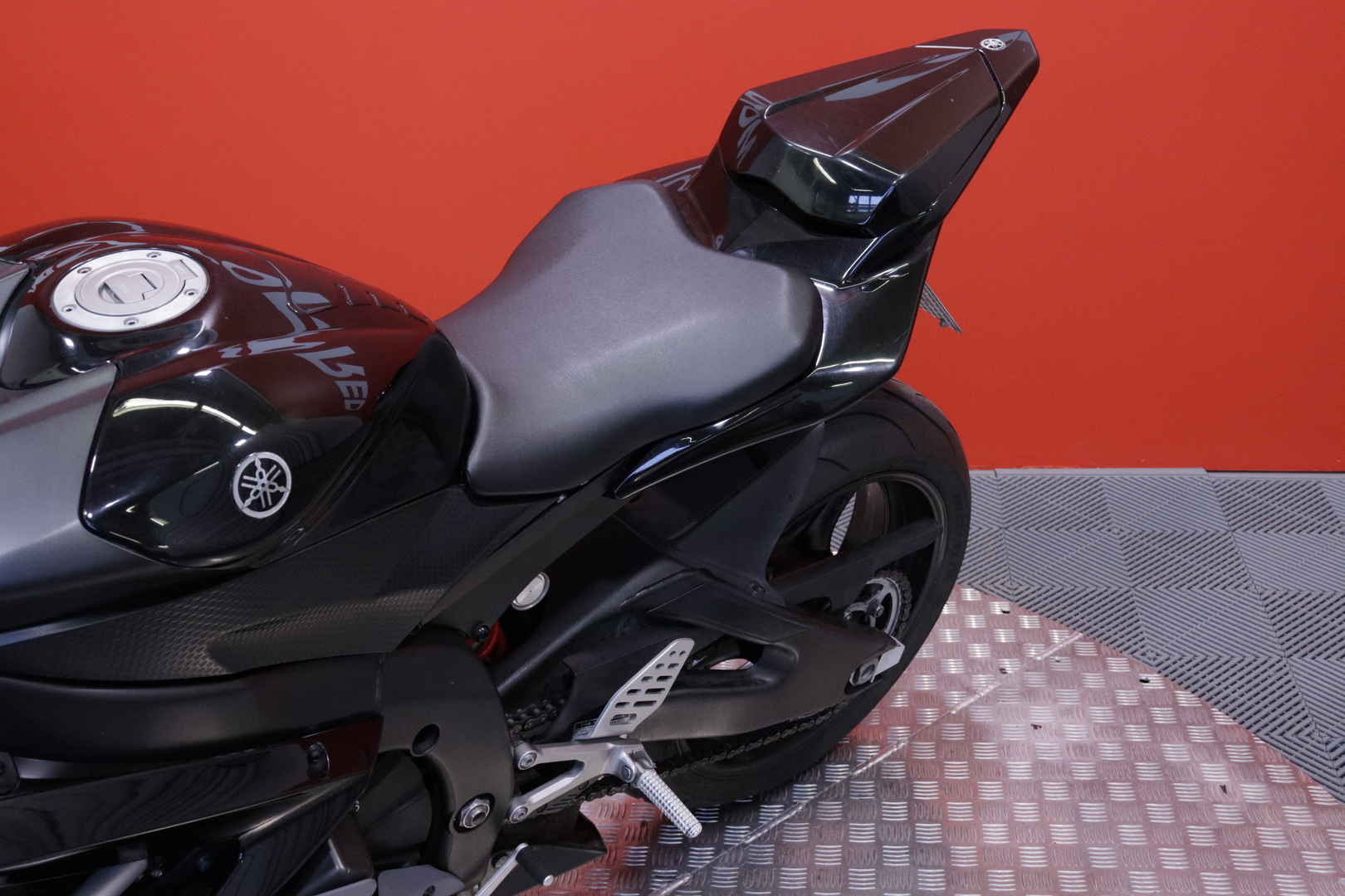 Yamaha - YZF-R6 - // 3 om. Suomipyörä / Slipari // - Moottoripyörä