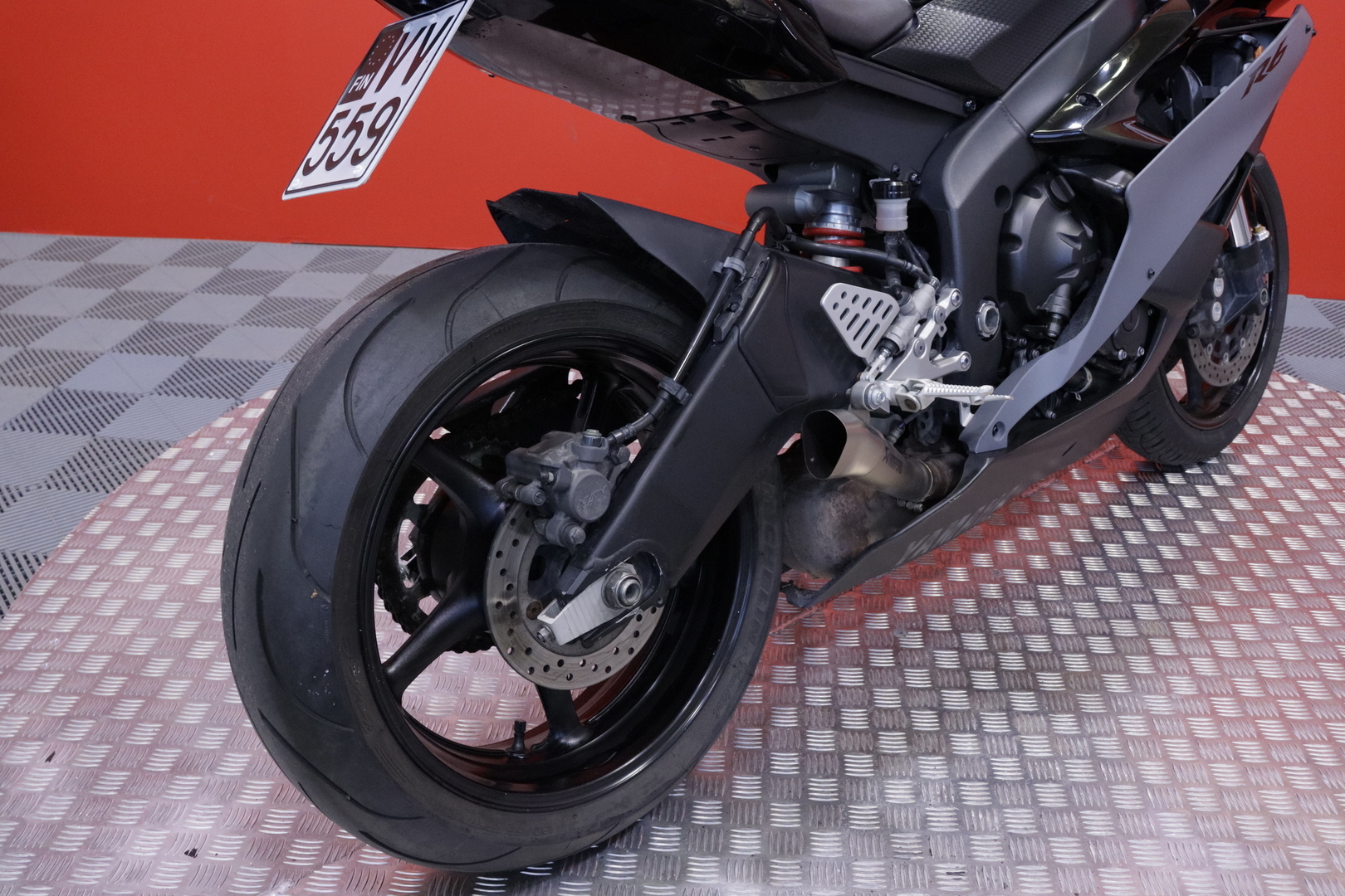 Yamaha - YZF-R6 - // 3 om. Suomipyörä / Slipari // - Moottoripyörä