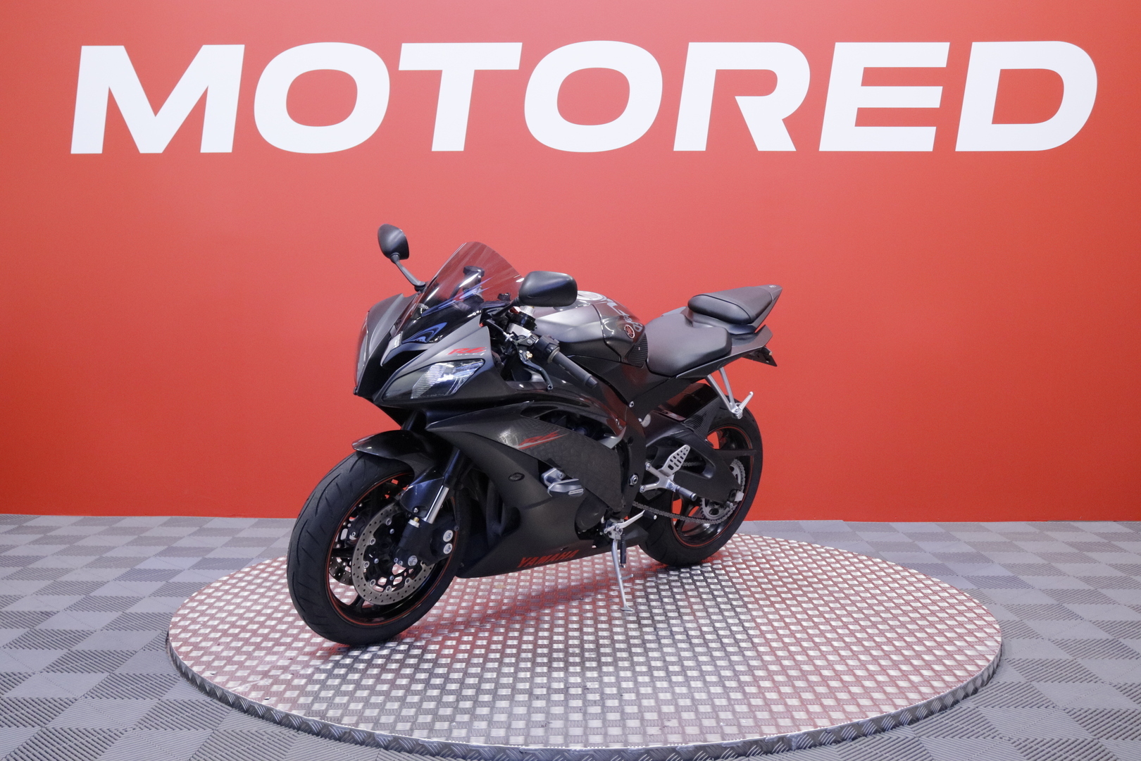 Yamaha - YZF-R6 - // Suomipyörä / Huoltokirja / SC slipari // - Moottoripyörä