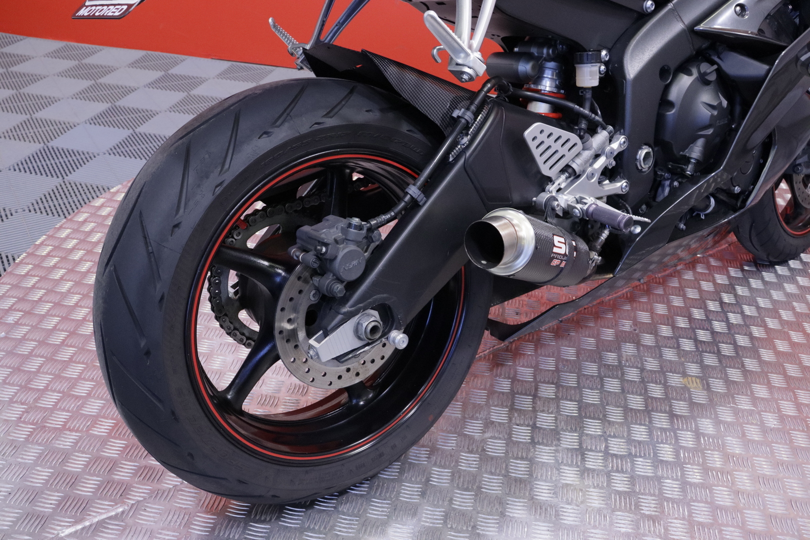 Yamaha - YZF-R6 - // Suomipyörä / Huoltokirja / SC slipari // - Moottoripyörä
