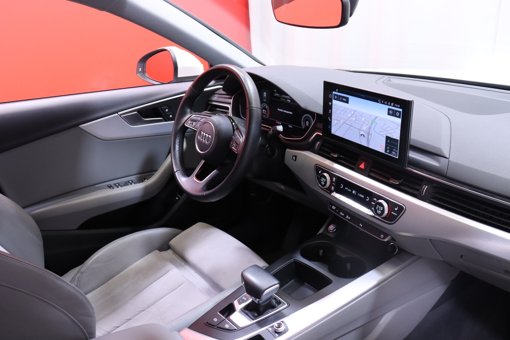Audi - A4 - Sedan Progress 35 TFSI 110kW MHEV S tronic - Sedan