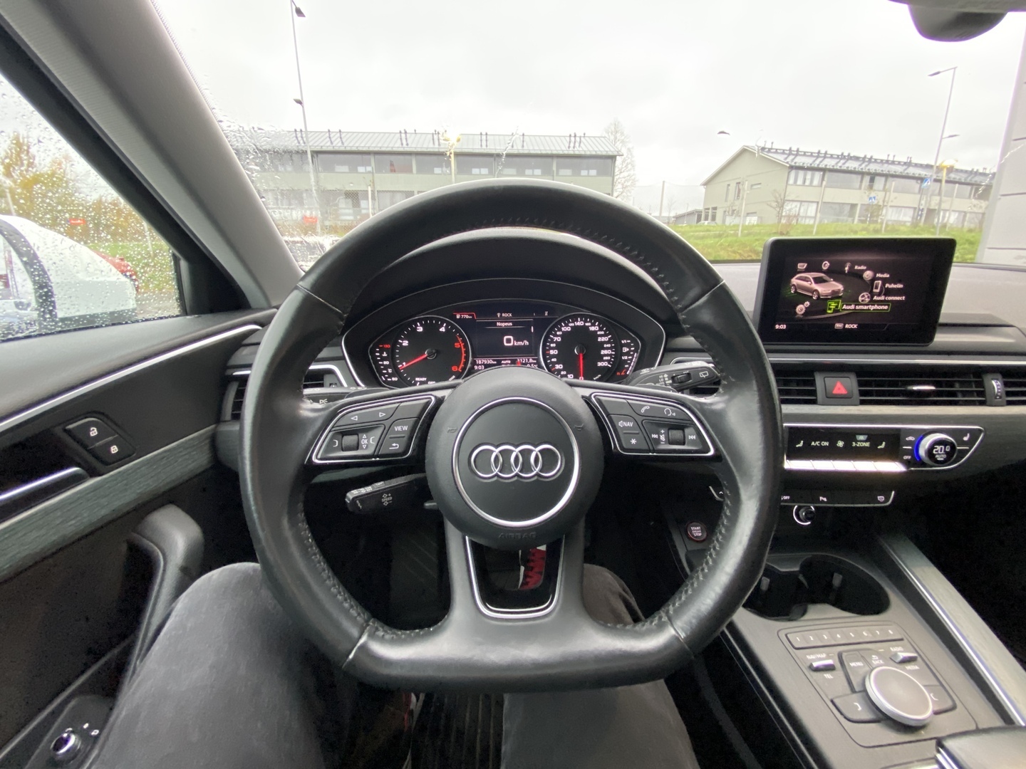 Audi - A4 - Avant Business Sport Comfort S line Edition 2,0 TDI 140 kW quattro S tronic - Farmari