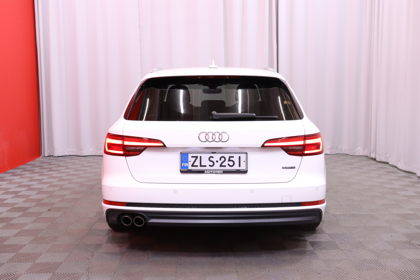 Audi - A4 - Avant Business Sport Comfort S line Edition 2,0 TDI 140 kW quattro S tronic - Farmari