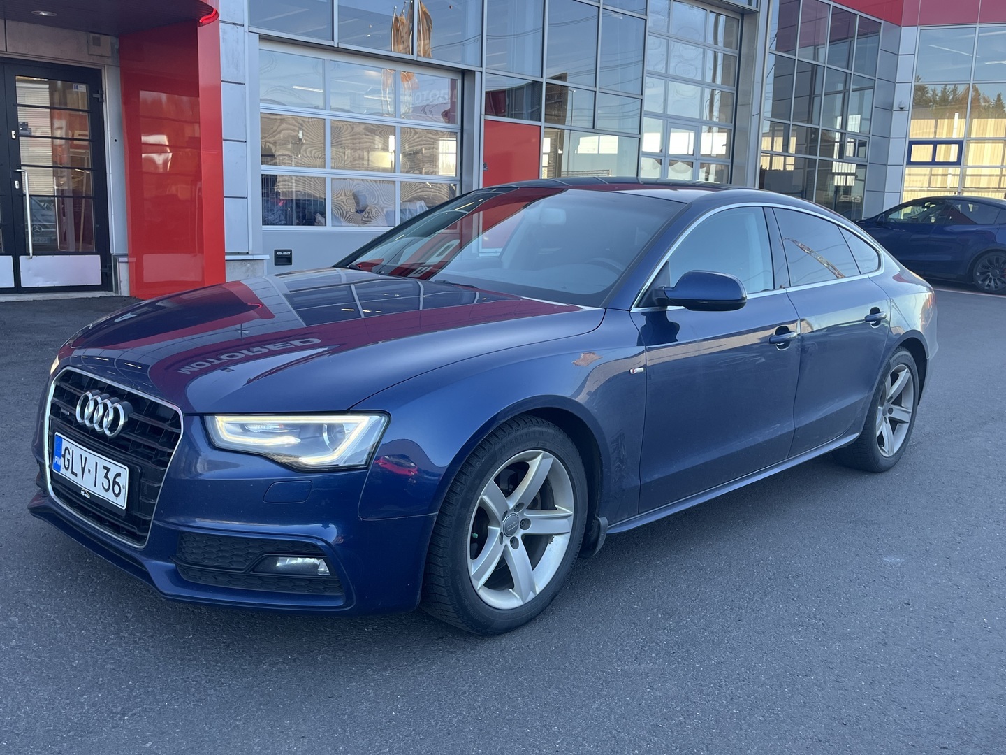 Audi - A5 - Sportback Land of quattro Edition 2,0 TDI clean diesel 140 kW quattro S tronic - Viistoperä
