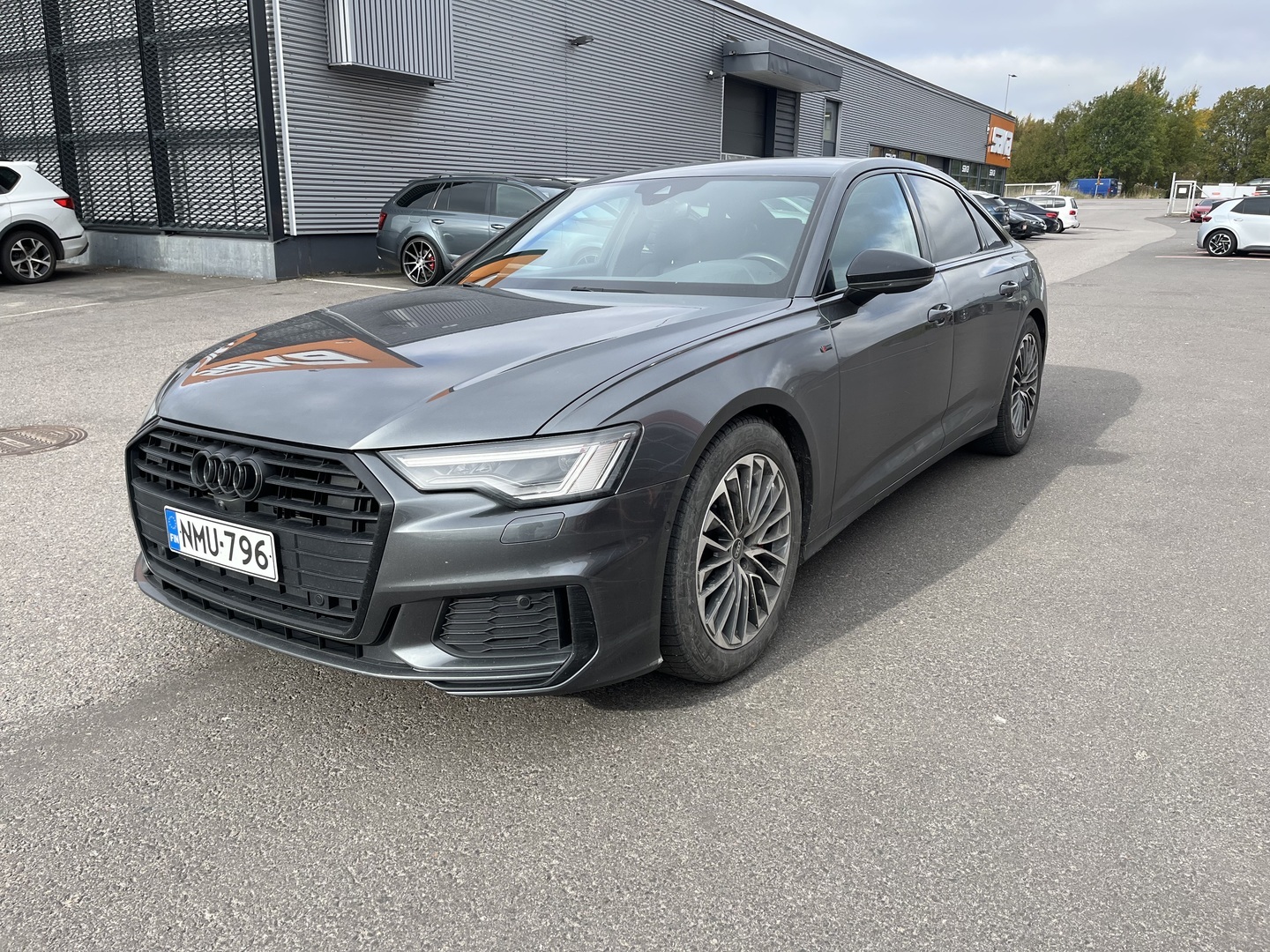 Audi - A6 - Sedan Business Sport 55 TFSI e quattro S tronic S-line - Sedan