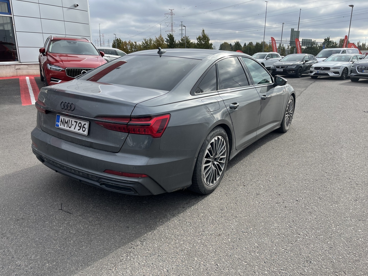 Audi - A6 - Sedan Business Sport 55 TFSI e quattro S tronic S-line - Sedan