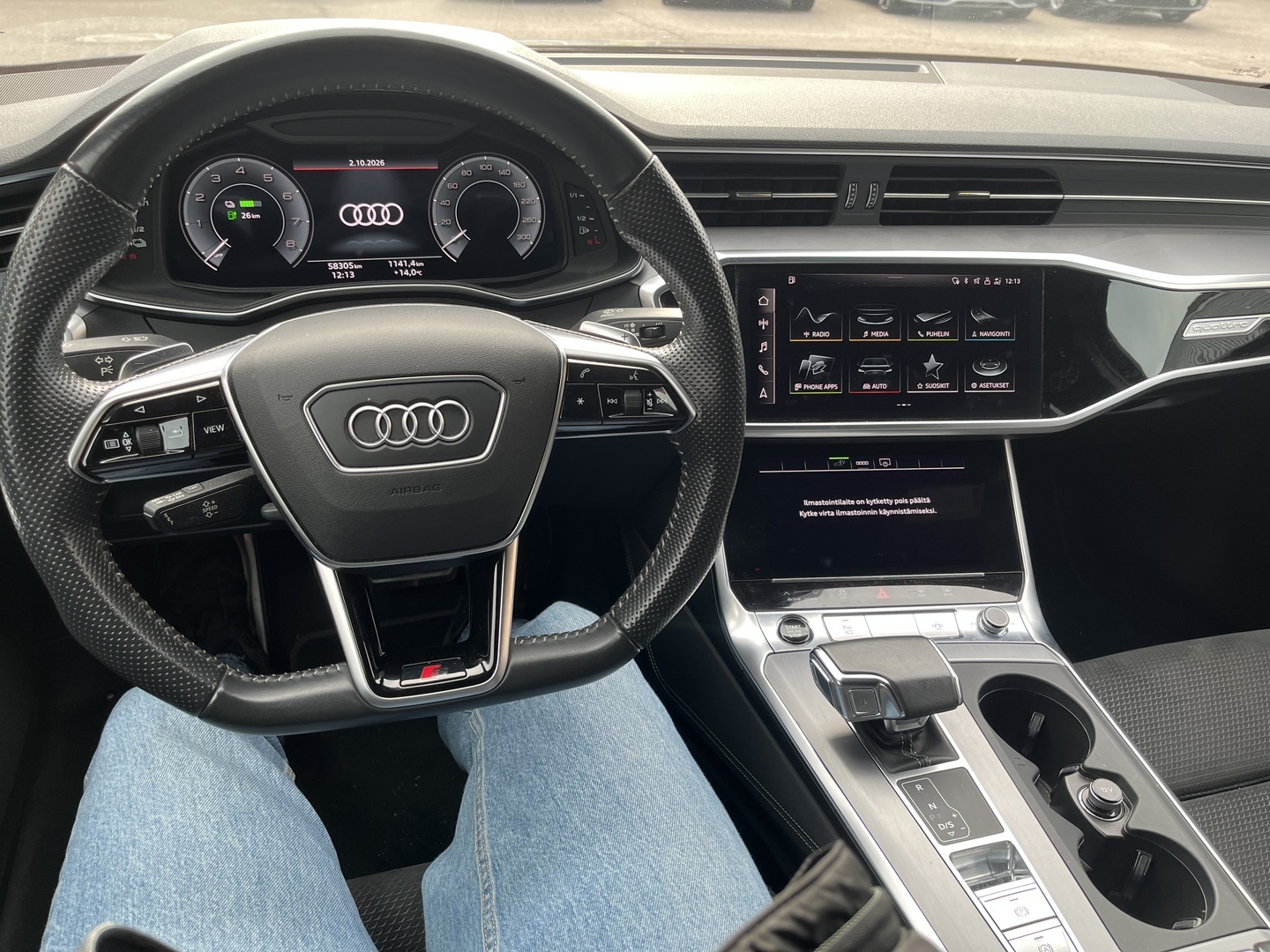 Audi - A6 - Sedan Business Sport 55 TFSI e quattro S tronic S-line - Sedan