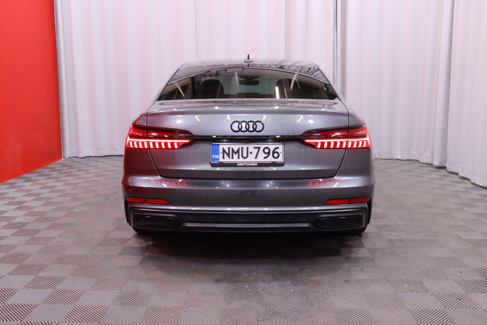 Audi - A6 - Sedan Business Sport 55 TFSI e quattro S tronic S-line - Sedan