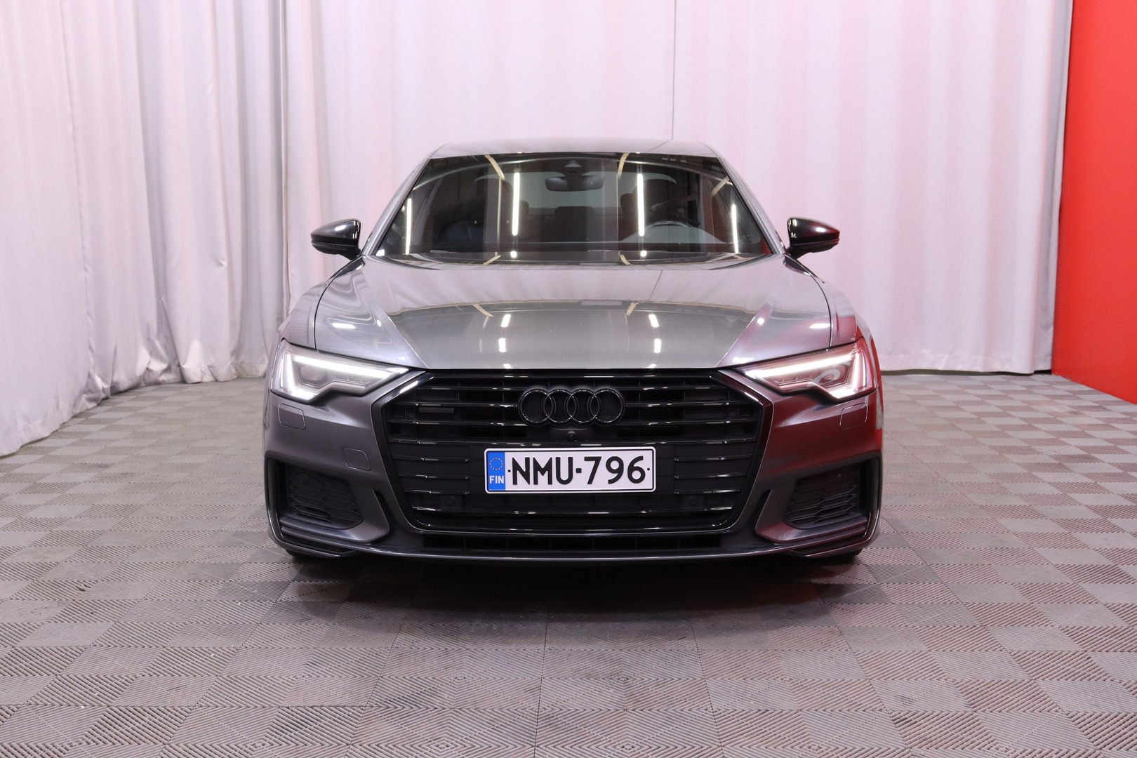 Audi - A6 - Sedan Business Sport 55 TFSI e quattro S tronic S-line - Sedan